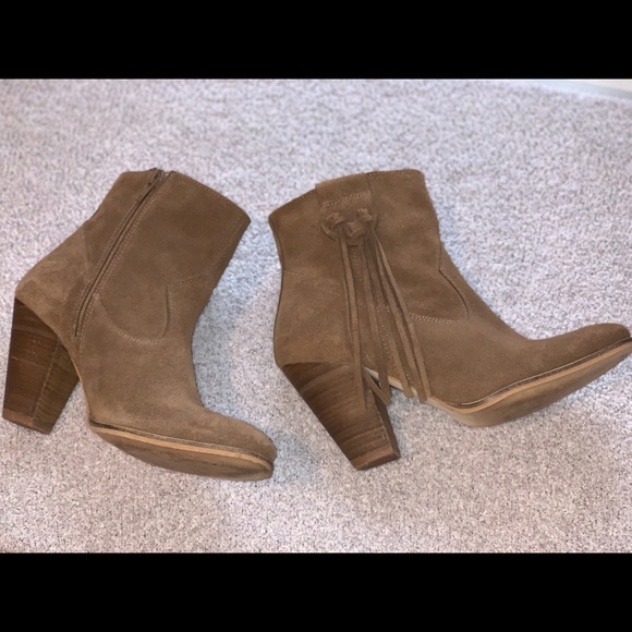 Howsty Marci Boot - Picture 2 of 5